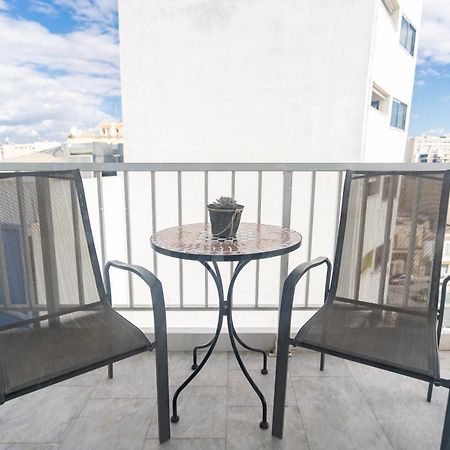 Acrolofts M62 With Playground Apartment Athena Bagian luar foto